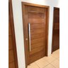 Porta Pivotante de Madeira Angelim Maciça 2,44x1,18 com Puxador e Fechadura - 2