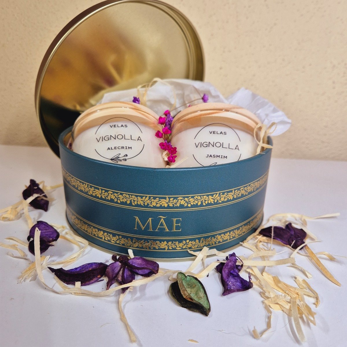 Dia Das Mães Kit Lata com 2 Velas Aromáticas com 90 Gramas:lata Verde Claro Feliz Mãe - 5