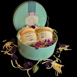 Dia Das Mães Kit Lata com 2 Velas Aromáticas com 90 Gramas:lata Verde Claro Feliz Mãe - 1