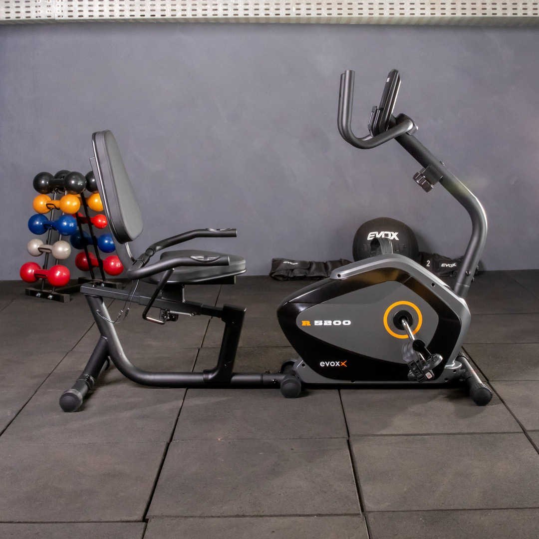 Bicicleta Ergométrica Horizontal R5200 | Evox Fitness - 3