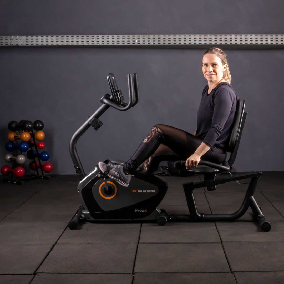 Bicicleta Ergométrica Horizontal R5200 | Evox Fitness - 7