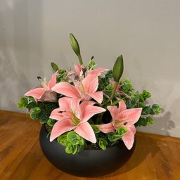 Arranjo Grande Centro Mesa Lírio Rosa Artificial Vaso Preto - 2
