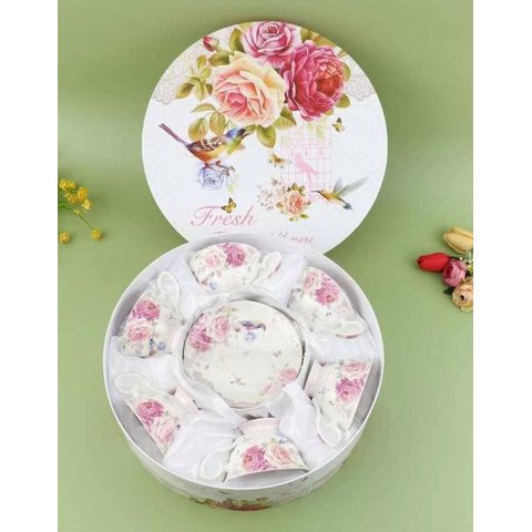 Conjunto de 6 Xícaras com 6 Pires em Porcelana 220ml da Coleção Princesa