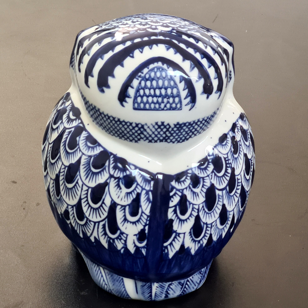 Coruja Decorativa Enfeite Porcelana Azul E Branca 22x20:Azul - 4
