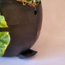 Vaso de planta suspenso Cumbuca - com dispenser - Preto - 2