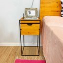 Ver imagem 1 de Mesa Lateral com Gaveta Industrial de Ferro e Madeira Carvalho e Preto