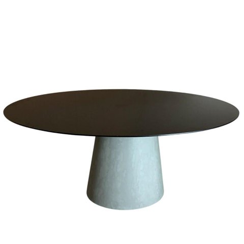 Mesa de Jantar Cone Oval 244x137 Cm Base Cimento Queimado Tampo Laqueado Preto
