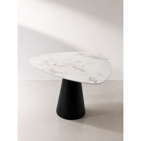 Mesa de Jantar Orgânica Cone Canya Atenna 100x105cm