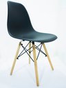 Ver imagem 4 de Kit 2 Cadeira Eiffel Moderno Sala Jantar Preto Base Madeira