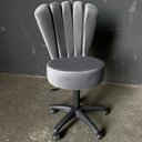 Ver imagem 3 de Cadeira Mocho Pétala Veludo Cinza Escuro - In9 Decor