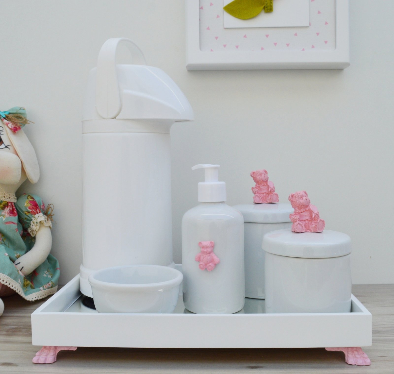 Kit Higiene Porcelana Decoração Bebê Maternidade + Térmica 500ml + Bandeja - Ursa Rosa.