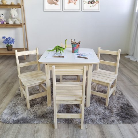 Conjunto Mesa Mesinha Quadrada Infantil Educativa Atividades de Madeira Maciça Resistente 4 Cadeira