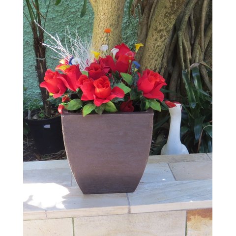 Vaso Planta 30x30 Moderno Trapézio Polietileno BGPLASTICOS V8 MARROM CHOCOLATE 020