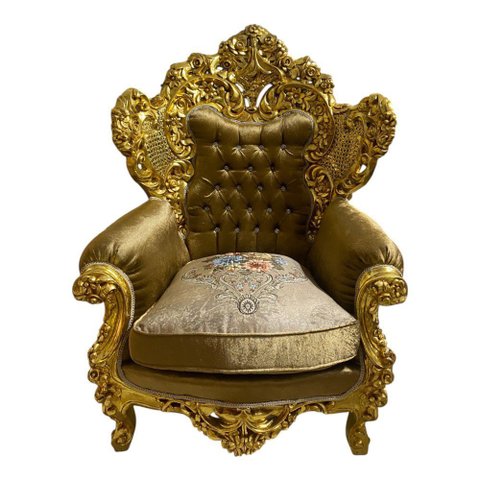 Poltrona Clássica Marrom com Dourado