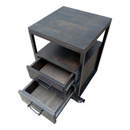 Mesa de Cabeceira de Madeira e Ferro na Cor Preta - com 2 Gavetas e 4 Rodízios - 2