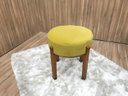 Ver imagem 2 de Puff Decorativo Amarelo 331 Mona