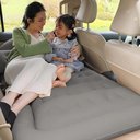 Ver imagem 2 de Colchão Cama Aveludada Inflável para Viagem Suv Carro com Bomba Elétrica Vg Plus Cinza