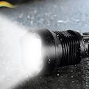 Ver imagem 5 de Lanterna Manual Recarregável Led P90 - Zoom Ajustável, Bateria Durável, Potência para Camping