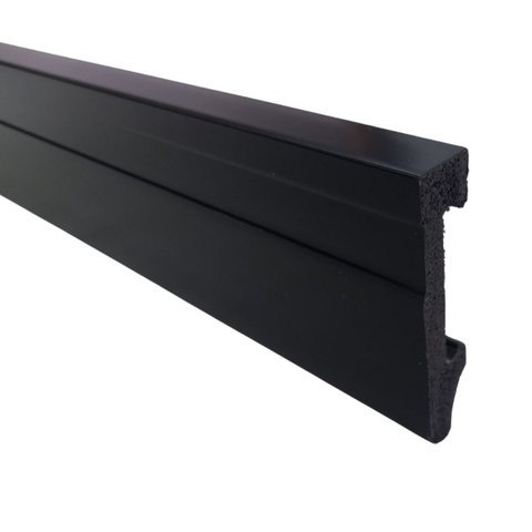 Rodape Poliestireno 7cm Preto Frisado 6748 2,40 Metros