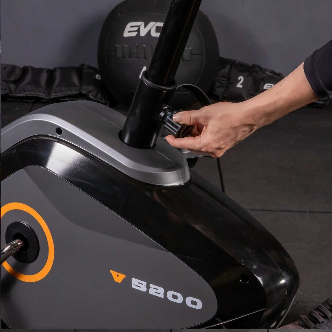 Bicicleta Ergométrica Tração Magnética V5200 | Evox Fitness - 10