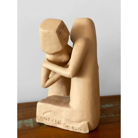 Escultura Amorosos Cerâmica Artesanal Feito a Mão Decoração