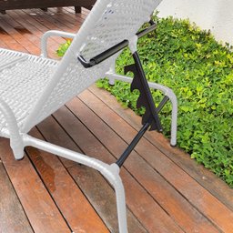 Kit 2 Espreguiçadeiras Catar + Mesa para Jardim e Piscina - Branco - 5