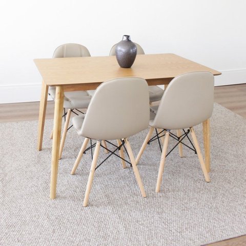 Conjunto Sala de Jantar Mesa 120x75cm Finlândia com 4 Cadeiras Eiffel Botonê Bege