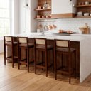 Ver imagem 1 de Kit 4 Banquetas Madeira Imbuia Cozinha Encosto Palha Rattan:Imbuia com Linho Marrom