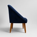 Ver imagem 6 de Poltrona Decorativa para Sala de Jantar Tecido Veludo Premium Estrutura Resistente Pés Palito
