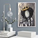 Ver imagem 1 de Quadro Decorativo Abstrato Negra com Coroa 33x24cm - com Vidro:madeira Branca