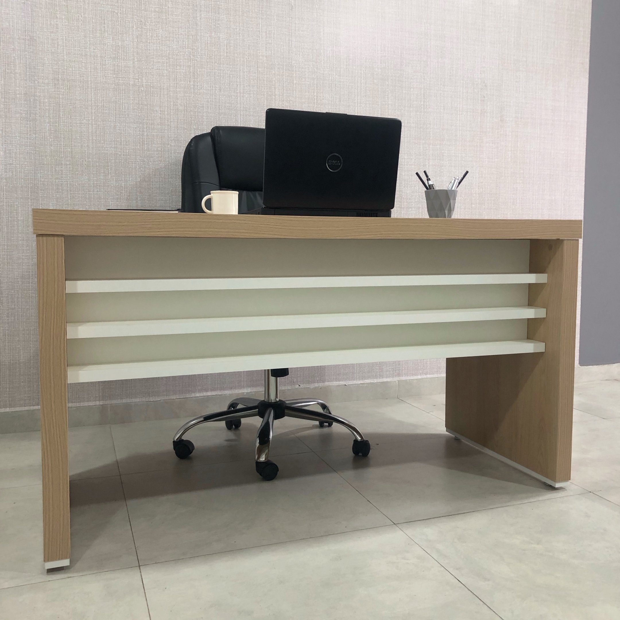 Mesa Elegante para Escritório Executivo 1,6m Tamburato - 16