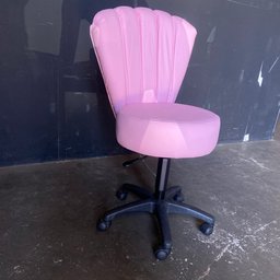 Cadeira Mocho Pétala Corino Rosa Bebê - In9 Decor - 2