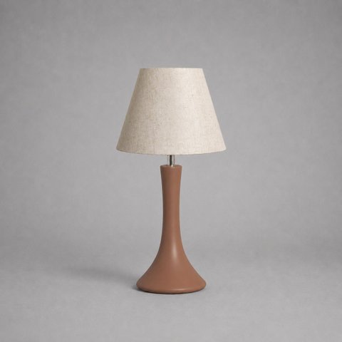 Abajour Paris Grande c/ Cúpula Tecido Decorativo de Cerâmica para Sala e Mesa Mocha Mousse