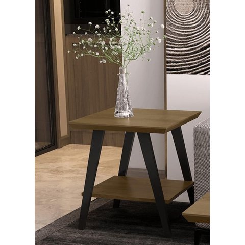 Mesa Lateral Caio Freijo com Pés em Madeira Preto
