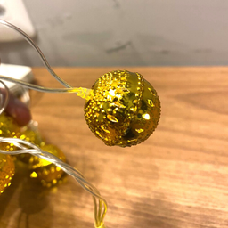 Cordão de Lampadas de Natal Bolinhas Douradas com Luz de Led Cor:dourado - 2