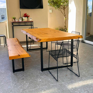 Mesa de Jantar com Banco de Madeira Maciça - Rústico Elegante Borda Orgânica