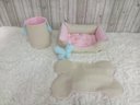 Ver imagem 3 de Kit Pet Caes e Gatos Cesto Organizador Baby Bege Cama M Personalizada Jogo Americano Baby Bege M