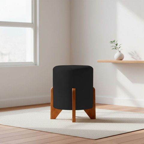 Puff Decorativo Eloah Redondo Assento Extra para Sala Quarto Suede Pufe com Pés de Madeira