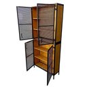 Ver imagem 2 de Cristaleira Industrial 4 Portas de Chapas de Ferro Cor Preta Prateleiras de Madeira Cor Castanheira