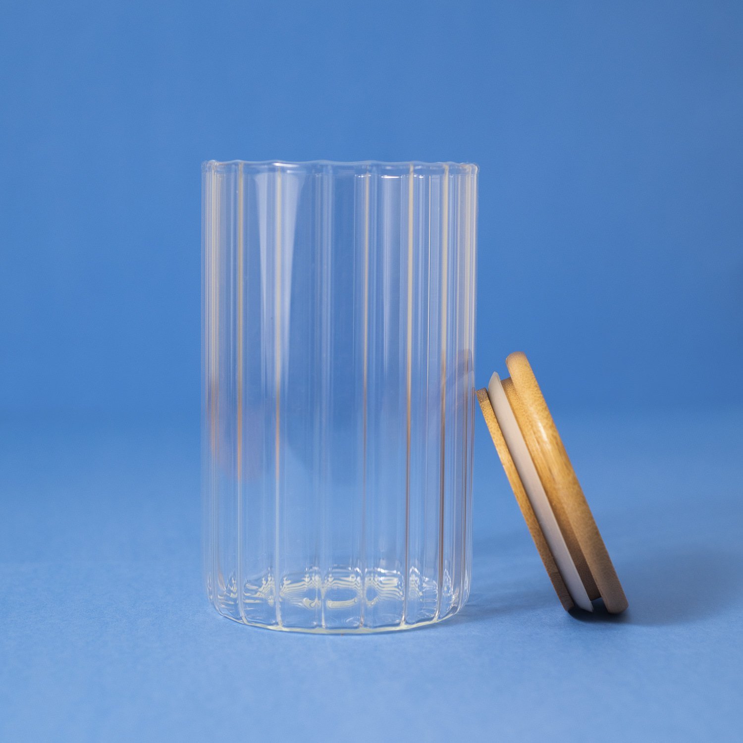 Pote 800ml de vidro canelado com tampa de bambu de mantimento - Oikos - 3