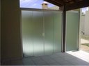 Ver imagem 2 de Adesivo Decorativo Jateado Liso para Vidro 1 x 1m - Box, Janelas e Portas Fama Adesivos Jateado 1x1