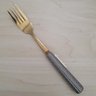 Garfo de Mesa Prata e Dourado - 1