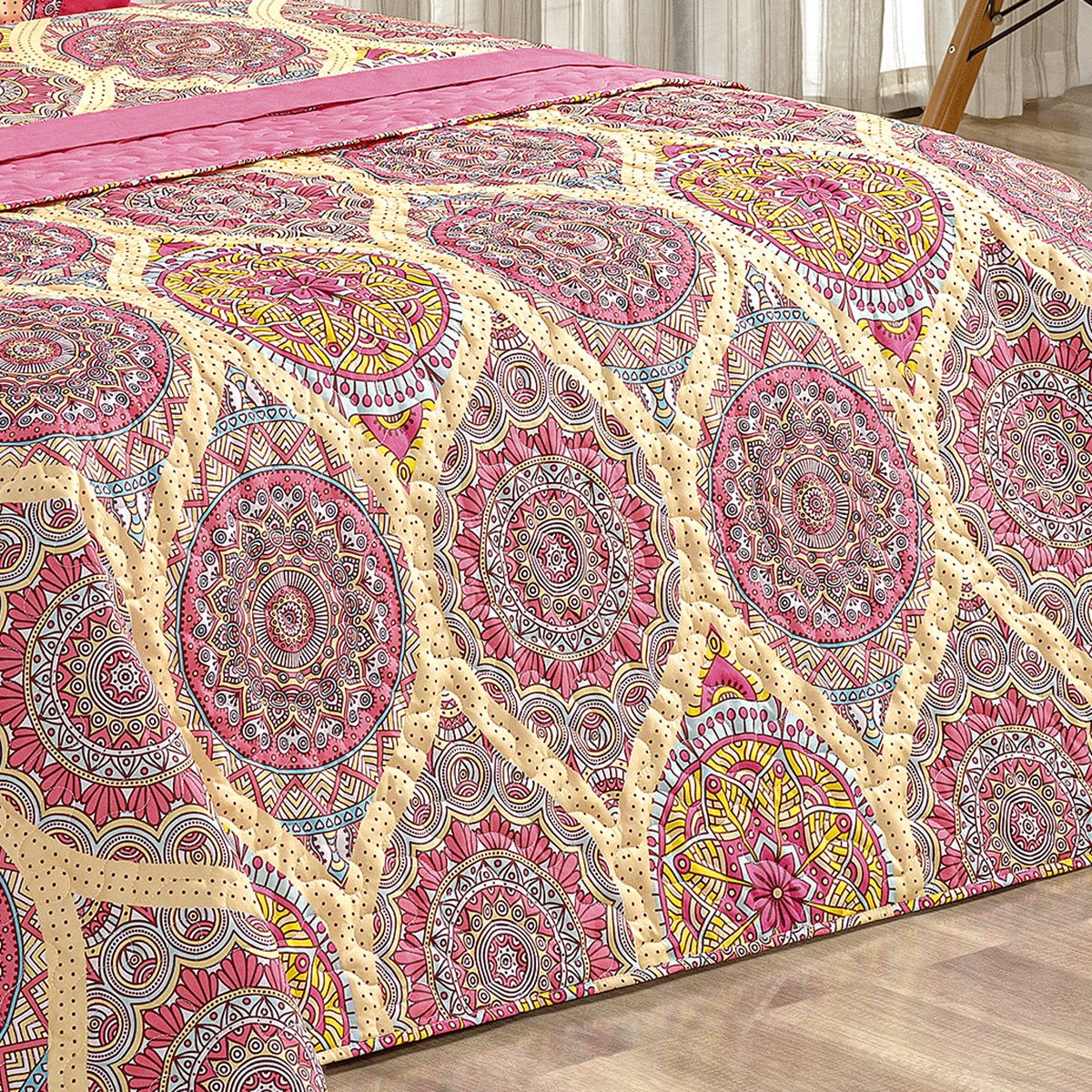 Cobre Leito Mandala Estampado Dupla Face 200 Fios Micropercal 2,40m x 2,20m com 2 Porta Travesseiros - 2