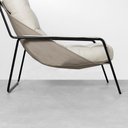 Ver imagem 4 de Poltrona Maggiolina com Puff - Couro Avelã Fosco + Almofadas Couro Pérola Fosco Abra Cadabra