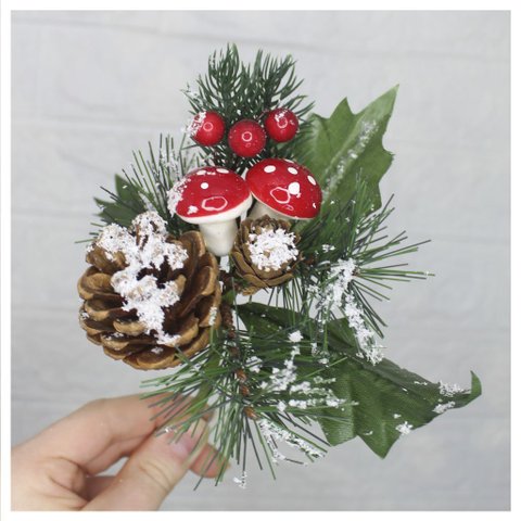 Kit 8 Ramos Cogumelo Decoração Natal Artificial Com Detalhes Branco 17cm