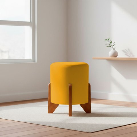 Puff Decorativo Eloah Redondo Assento Extra para Sala Quarto Suede Pufe com Pés de Madeira