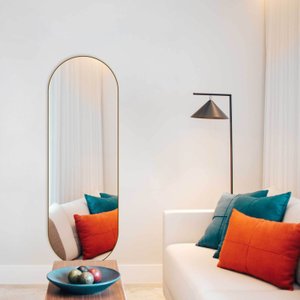 Espelho Oval 150x50cm Moldura em Couro Yescasa