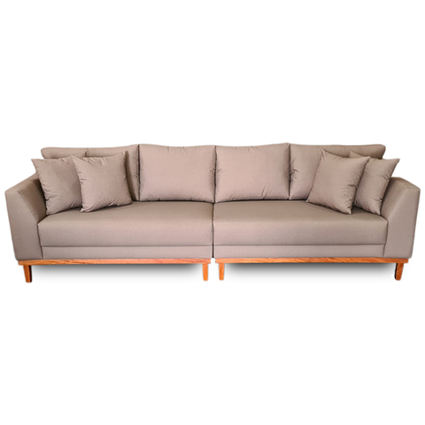 Sofá Pierri | Base Madeira & Tecido Impermeável | Bipartido | 4 Lugares | 270cm | Fendi 317