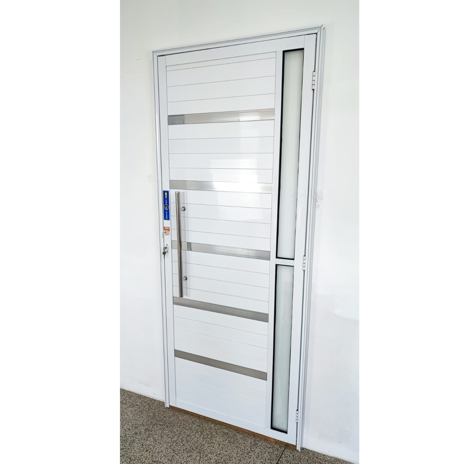 Porta de Alumínio Com Visor Lado Direito 210x80cm Branco Esquadrias Castro - 2