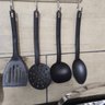 Conjunto 4 Utensílios de Cozinha Plástico Preto Colher Concha Escumadeira Espátula - 6
